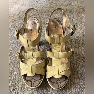 Coach Jaime Platform Shoes Patent Leather Strappy sandals Sz 9